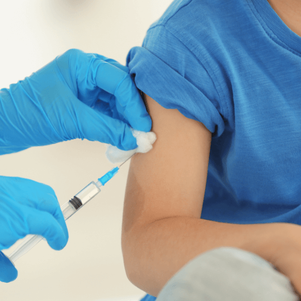 兒童BNT疫苗第二劑今開打！羅一鈞：滿12歲學童接種「成人劑型BNT」