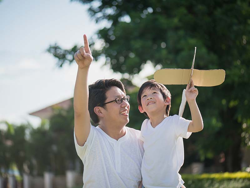 小孩喊無聊？別急著解決！原來「無聊感」反而有助孩子大腦發展與情緒成長