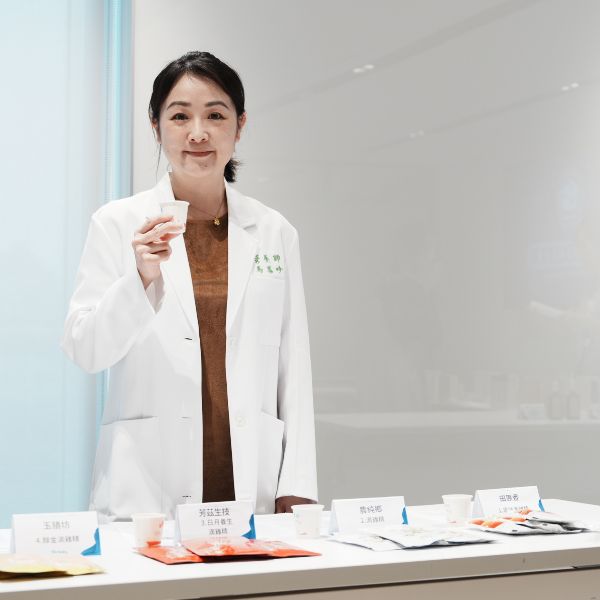 【Mombaby Award專業評鑑】滴雞精哪家強？了解成分才能喝得美味又健康，強身健體好輕鬆