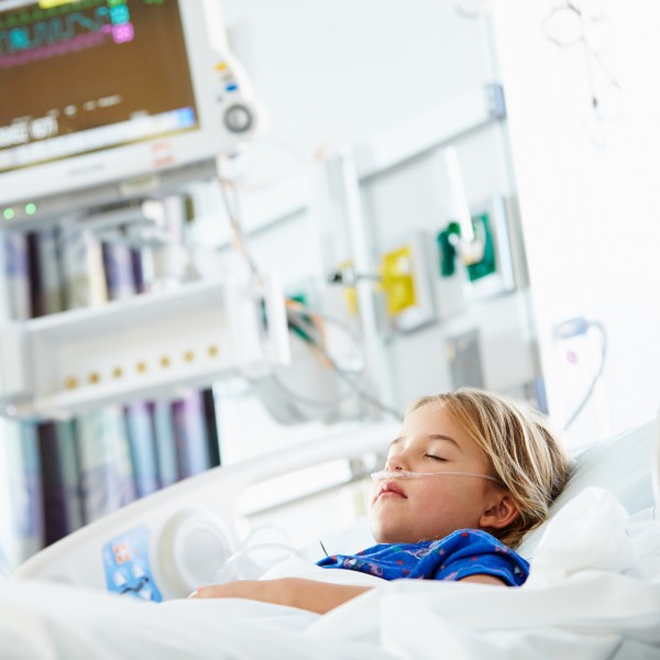 嬰幼兒感染流行性腦脊髓膜炎，恐有高致死率！接種疫苗是最佳的預防根本