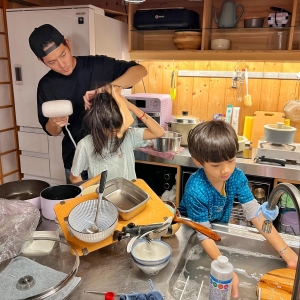 宥勝分享家庭主夫的混亂生活，老婆慈惠安慰他放過自己，感動表示：另一半能理解你，這世界就夠完美了