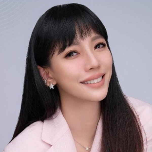 走出與王力宏婚變低潮　李靚蕾：如只能教會孩子一件事，願他有顆強大的心