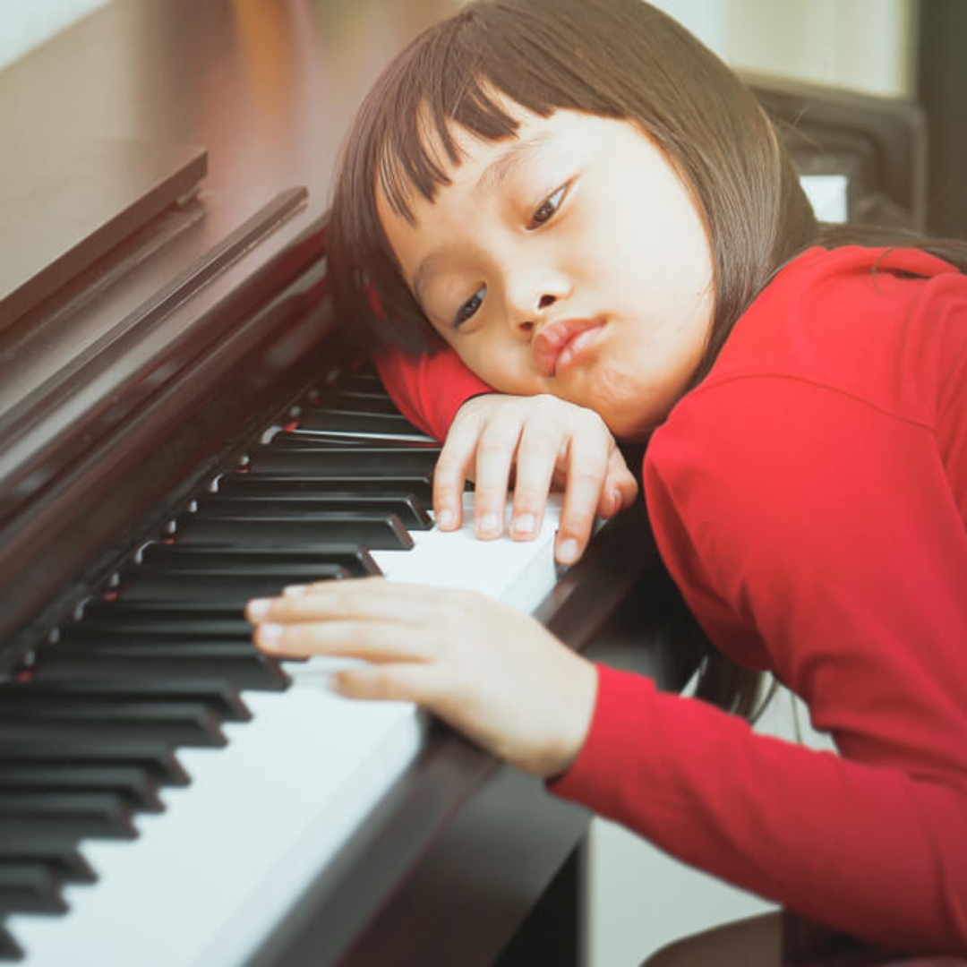 孩子容易放棄，家長的挫折與困惑：該怎麼幫助孩子學會堅持努力，再試看看！