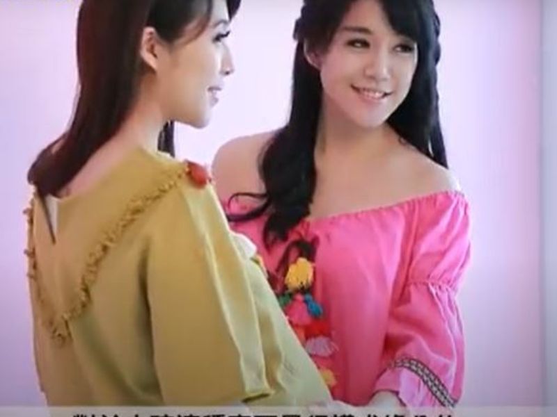 最美雙胞胎「婚」了‧依依佩佩