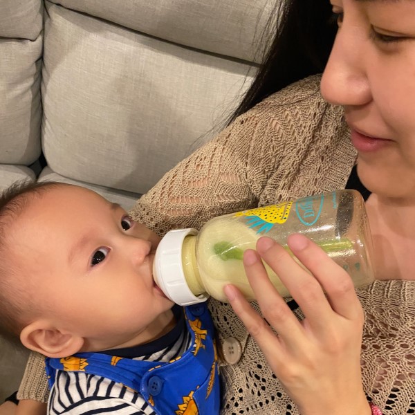 全球首創防脹氣奶瓶！完整保留滴滴營養，美國布朗博士帶給寶寶最貼近母愛的吸乳感受