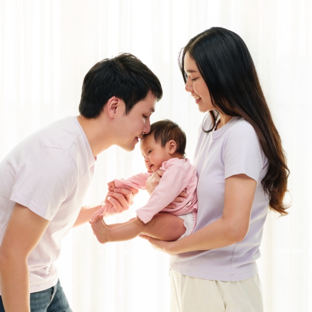 真正穩固的家庭關係，來自於「共同育兒」！當男性將照顧孩子視為自己的責任，而非對妻子的支援時，夫妻關係的滿意度才會提高