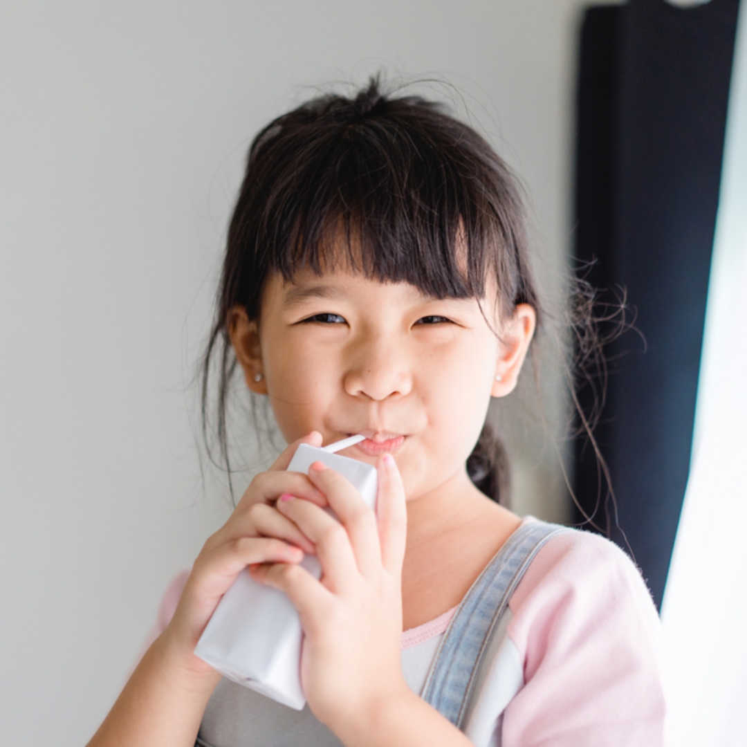 桃園「生生喝鮮乳」導入數位兌換平台，國小學生持數位學生證，學齡前幼兒用「兒童鮮乳卡」兌領