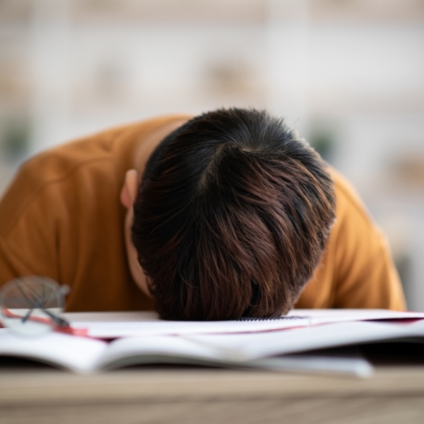 會考考差了，對孩子硬擠出一句「沒關係」就夠了嗎？