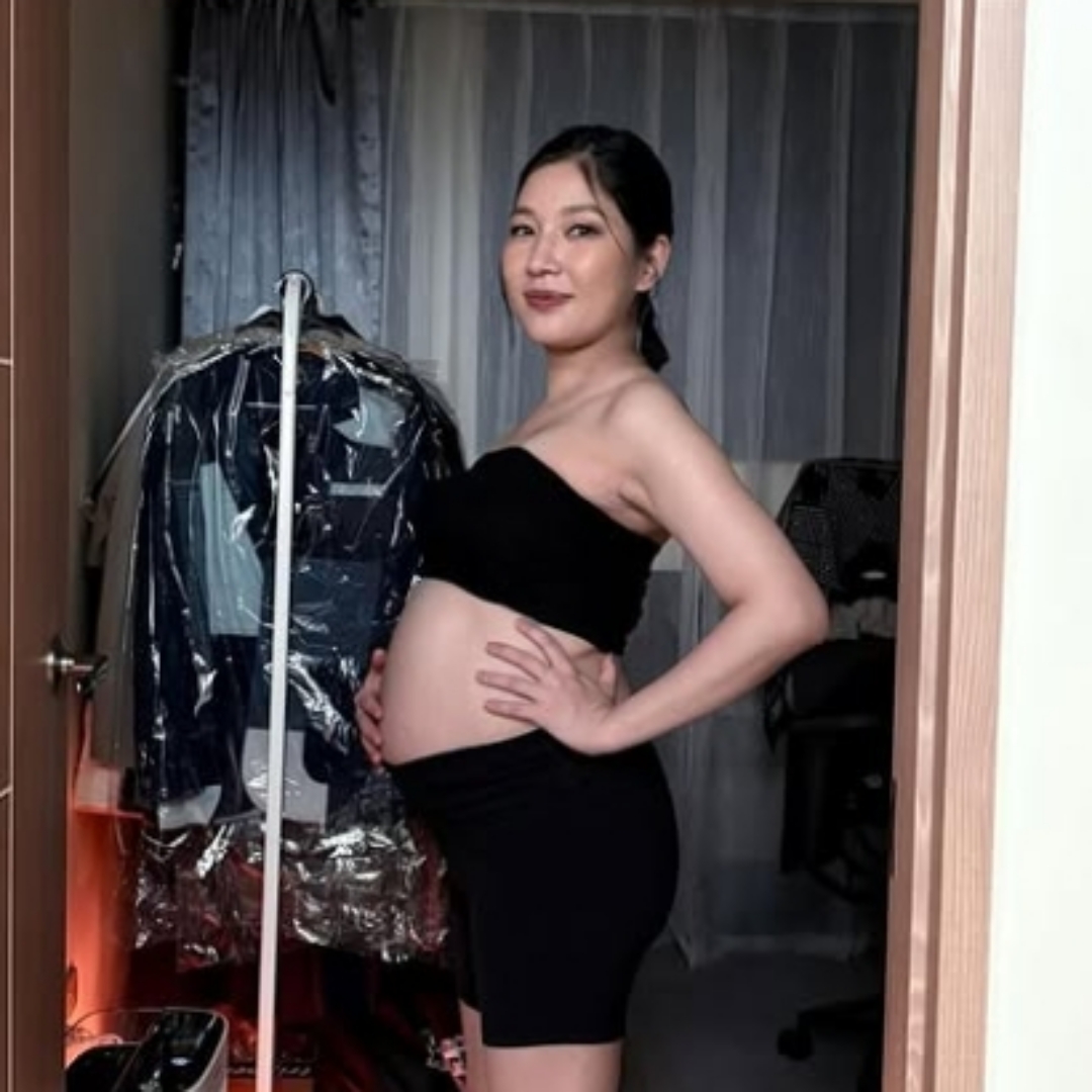 Sandra懷孕初期半夜突「大出血」，掉出大血塊，難過痛哭，以為寶寶被沖掉了