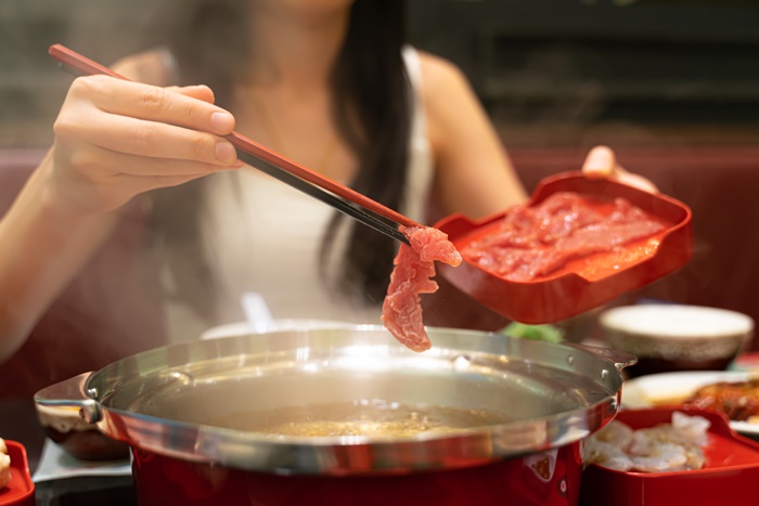 敲響吃火鍋的冬季節奏！讓鍋物成為家常料理 不怕熱量高、選對食材、吃對比例 全家也可以健康享受暖呼的美味鍋物