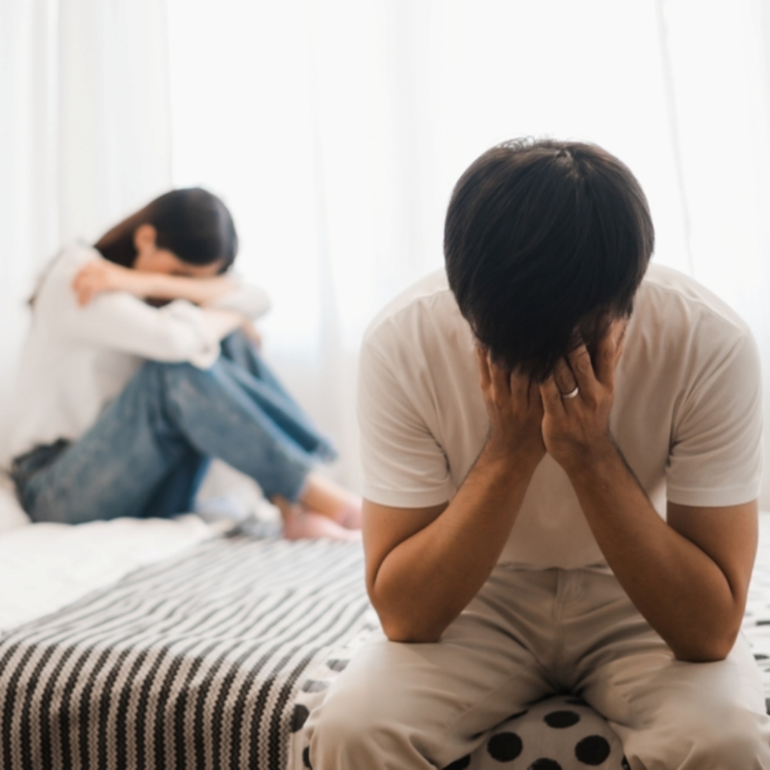 台灣是否參考南韓與中國的「離婚冷靜期」制度，引發立委與政黨交鋒：「制度是否真能挽救婚姻？」