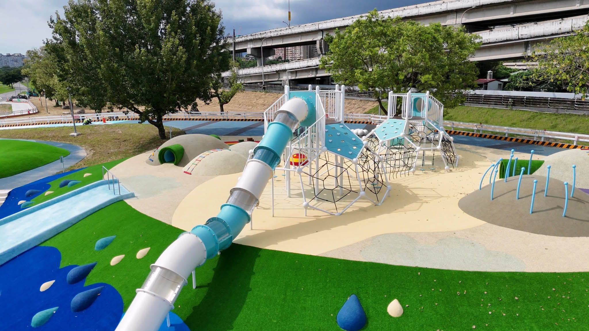 古亭河濱公園兒童遊戲場