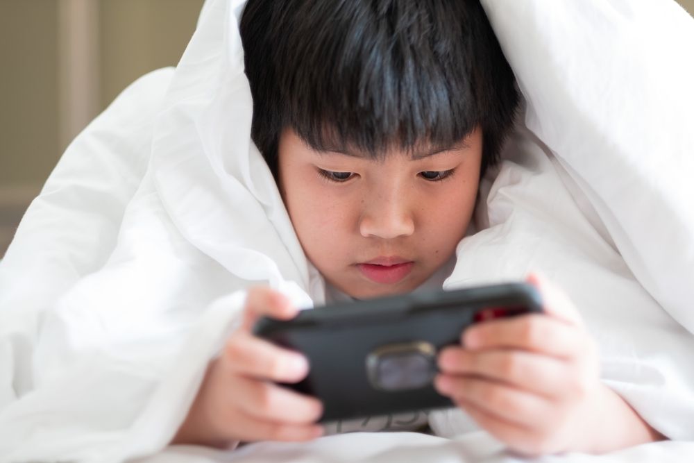 孩子觸色情內容