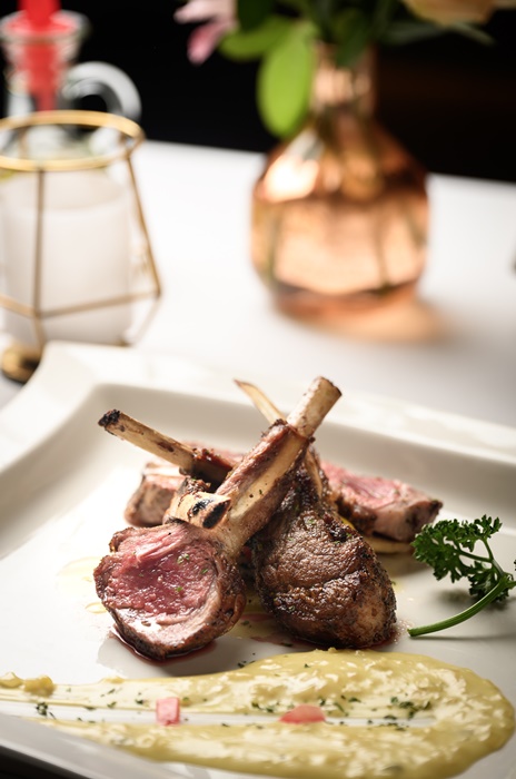 月之義大利餐廳