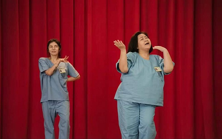 陽光女子合唱團