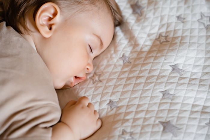 用嘴巴呼吸｜專注力｜情緒｜過敏鼻塞｜口呼吸｜睡眠品質｜牙齒發育