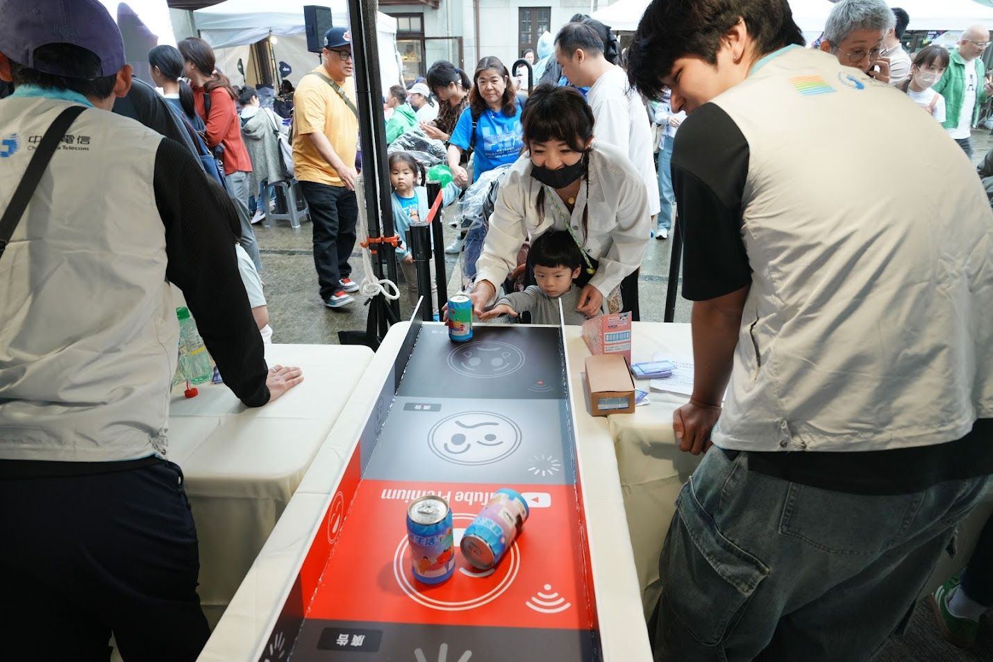 mombaby 親子風格市集 中華電信攤位