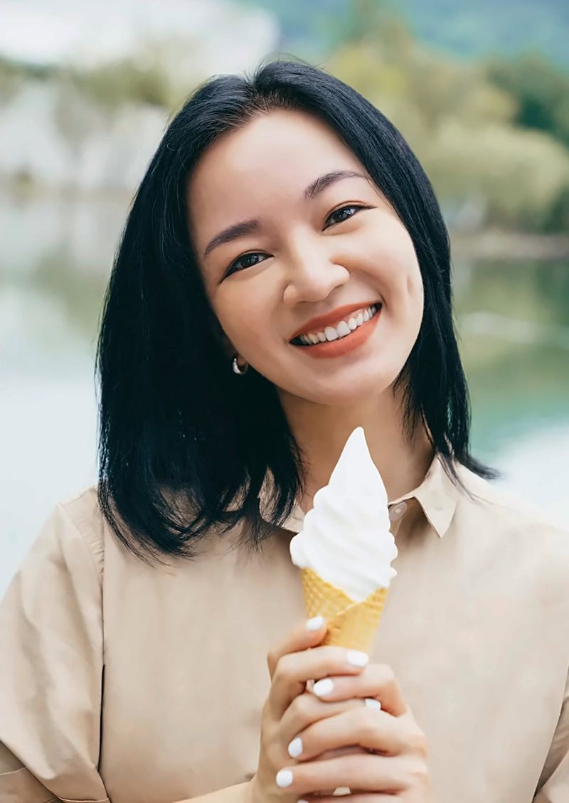現在的阿雅真的閃閃發亮。