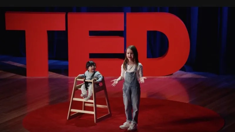 TED最萌演講：7歲女孩籲大人放下手機，多和幼兒說話