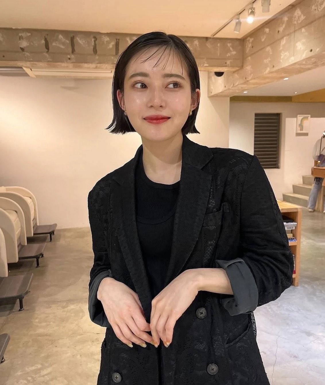 小S|一刀切黑短髮