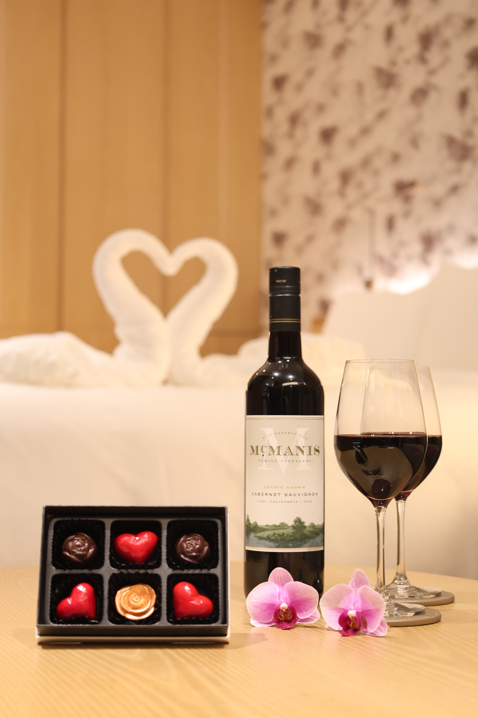 漢來日月行館情人節住房專案凡入住任一房型的一泊二食專案加價520元享禮包組合