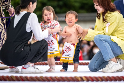 哭泣相撲│日本