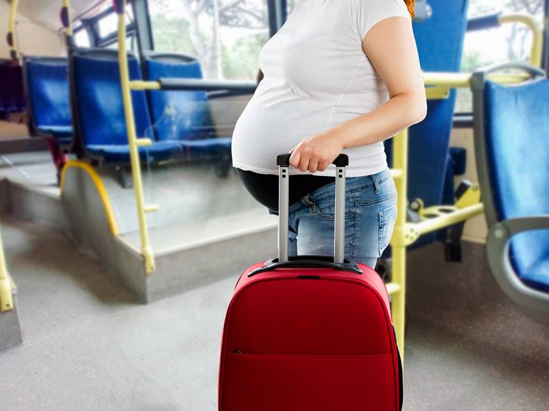 孕婦搭公車