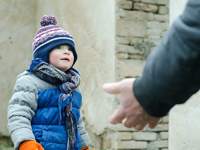 孩子走失|被牽走|誘拐|父母|外出|牽手|不離開視線|人蛇集團|媽媽|陌生人|阿婆