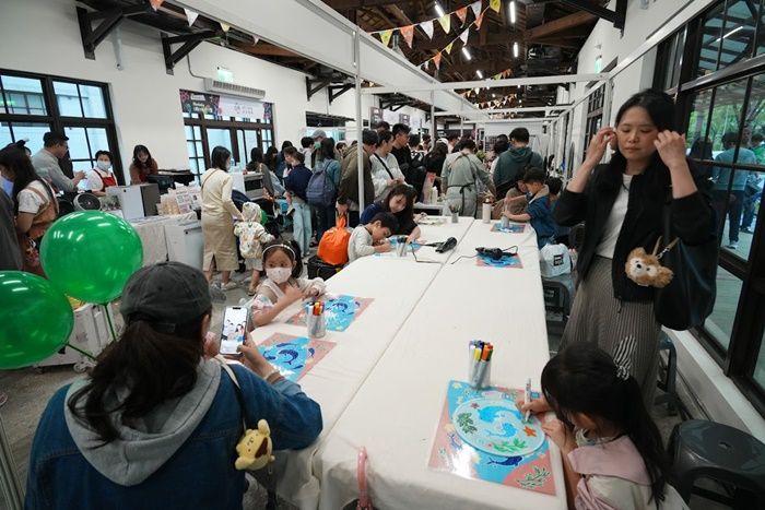 mombaby親子風格市集 雄獅