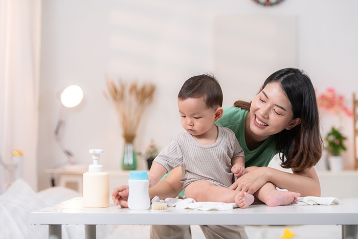 育兒照護│孩子發燒│泌尿道感染│孩子便祕│孩子憋尿│喝水不足│喝奶不足│定時排尿