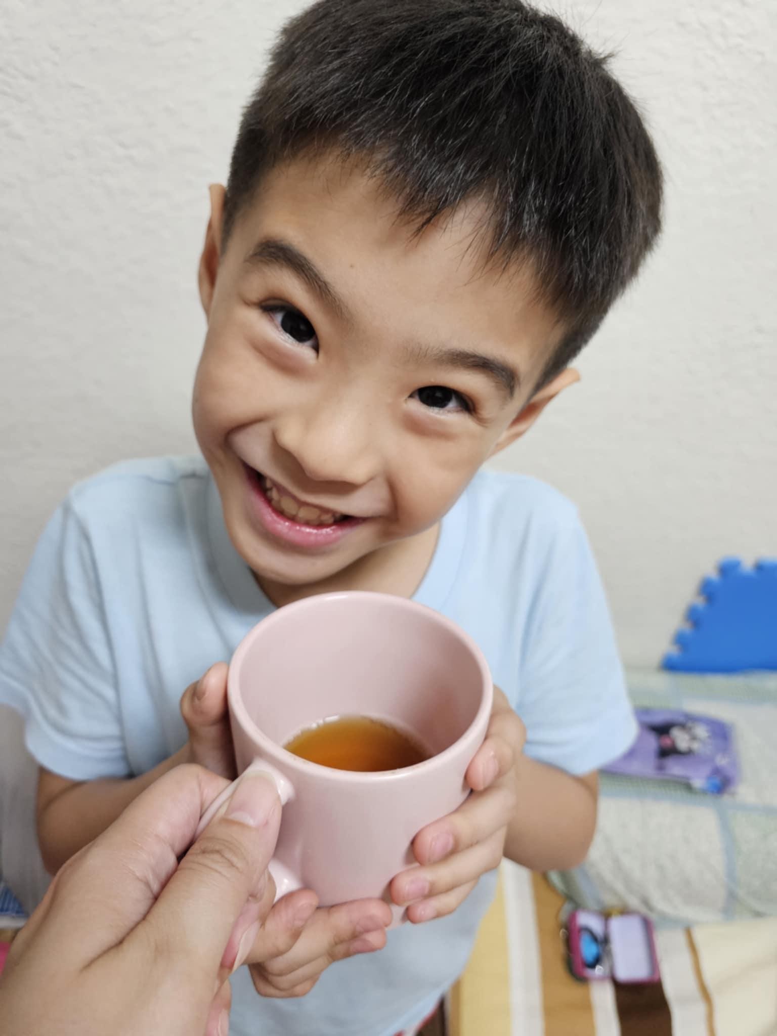 芳茲 ｜滴魚精｜百人試用｜孩童營養品｜無魚腥味｜媽咪體驗分享