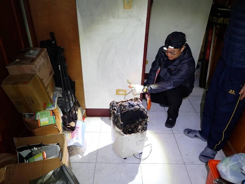 除濕機|自燃|意外|冬天|冬季|潮濕|危險|消防局