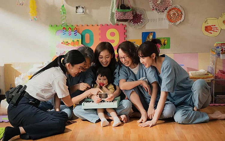 陽光女子合唱團