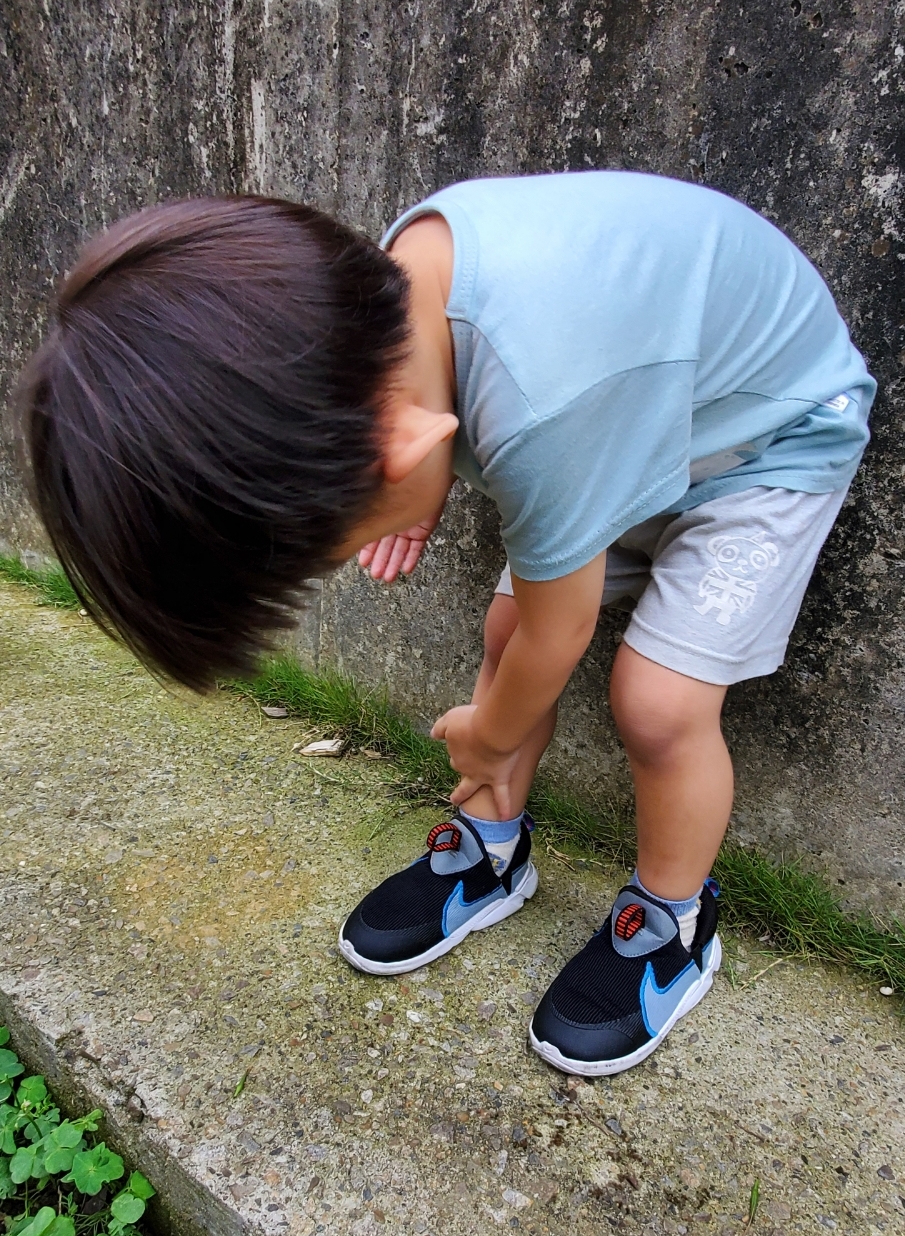 出發幼兒園前先噴一下曼秀雷敦強效防蚊噴霧