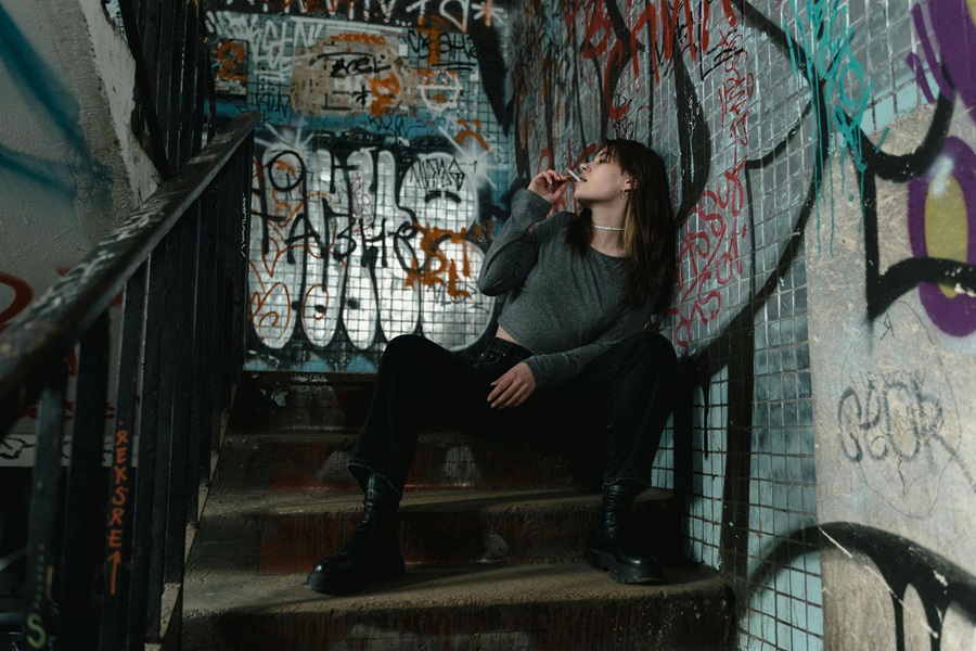 毒品|吸毒|父母|5歲童|當面吸毒|社會新聞|兒童照顧