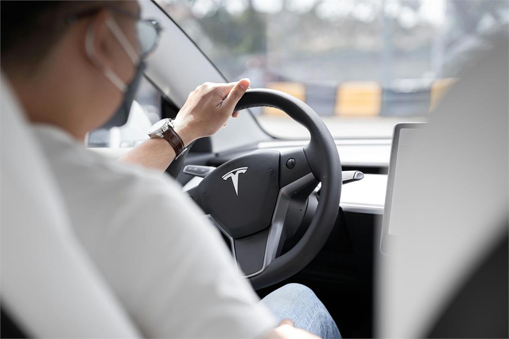 uber|車上喝水