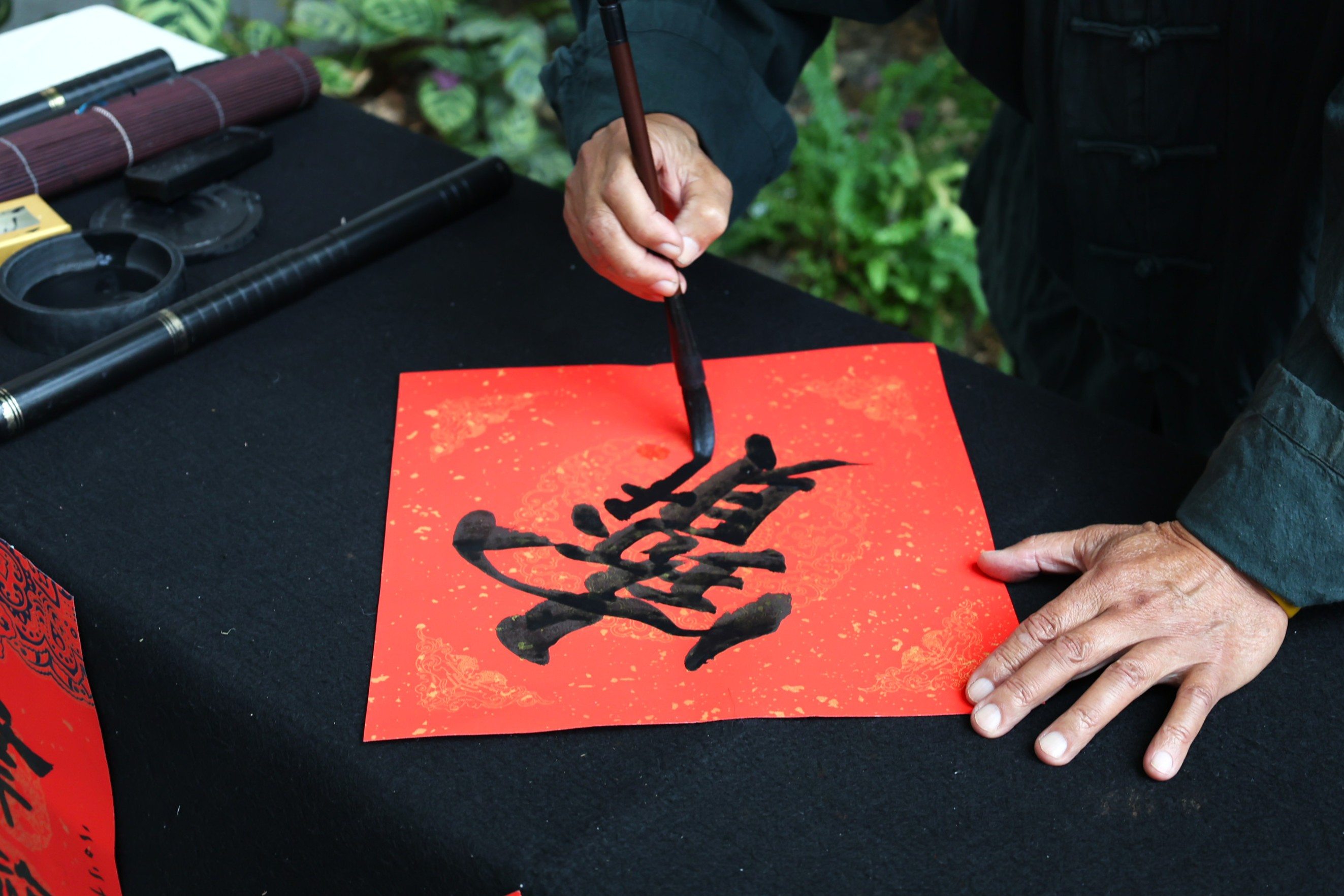 漢來日月行館春節活動邀請書法家寫春